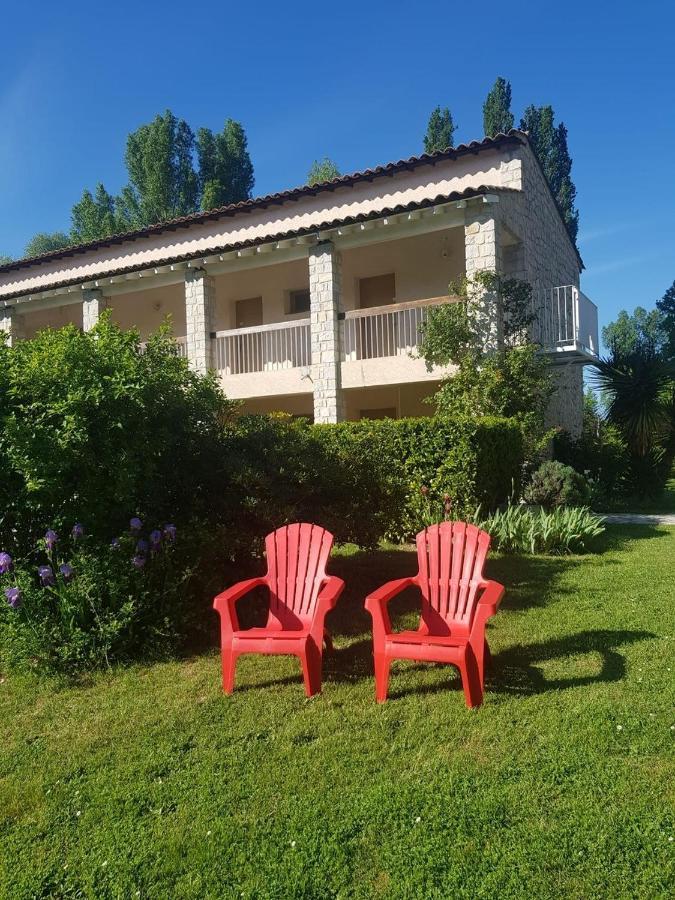 Hotel Le Moulin De Cesar Vaison-la-Romaine Exterior foto