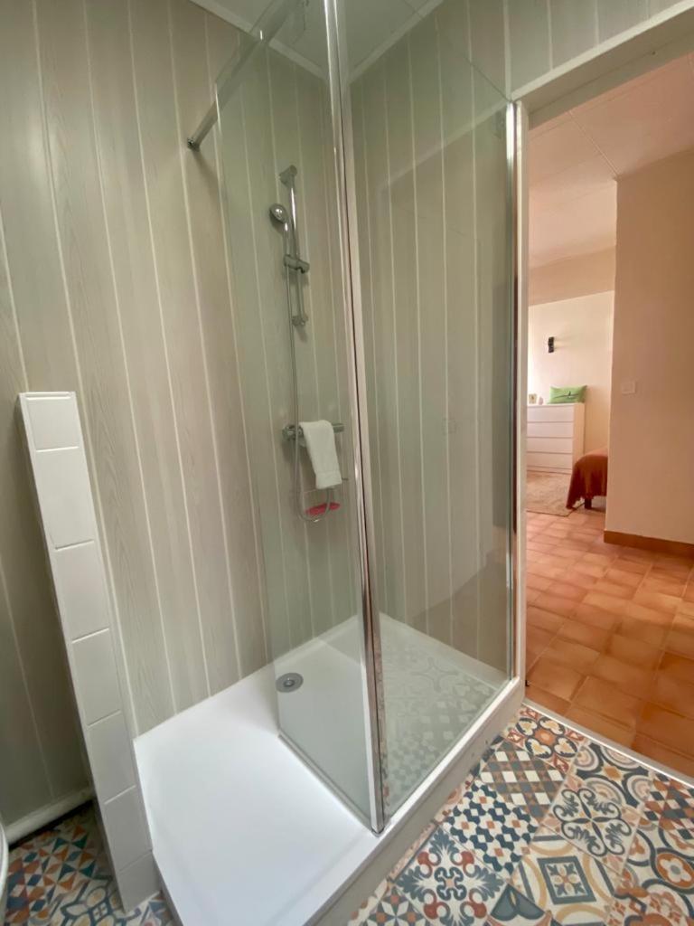 Hotel Le Moulin De Cesar Vaison-la-Romaine Zimmer foto